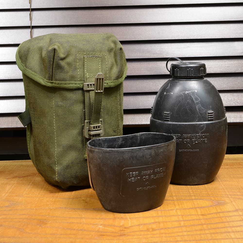 イギリス軍放出品 キャンティーン 水筒 ポーチ付き ODグリーン PLCE装備