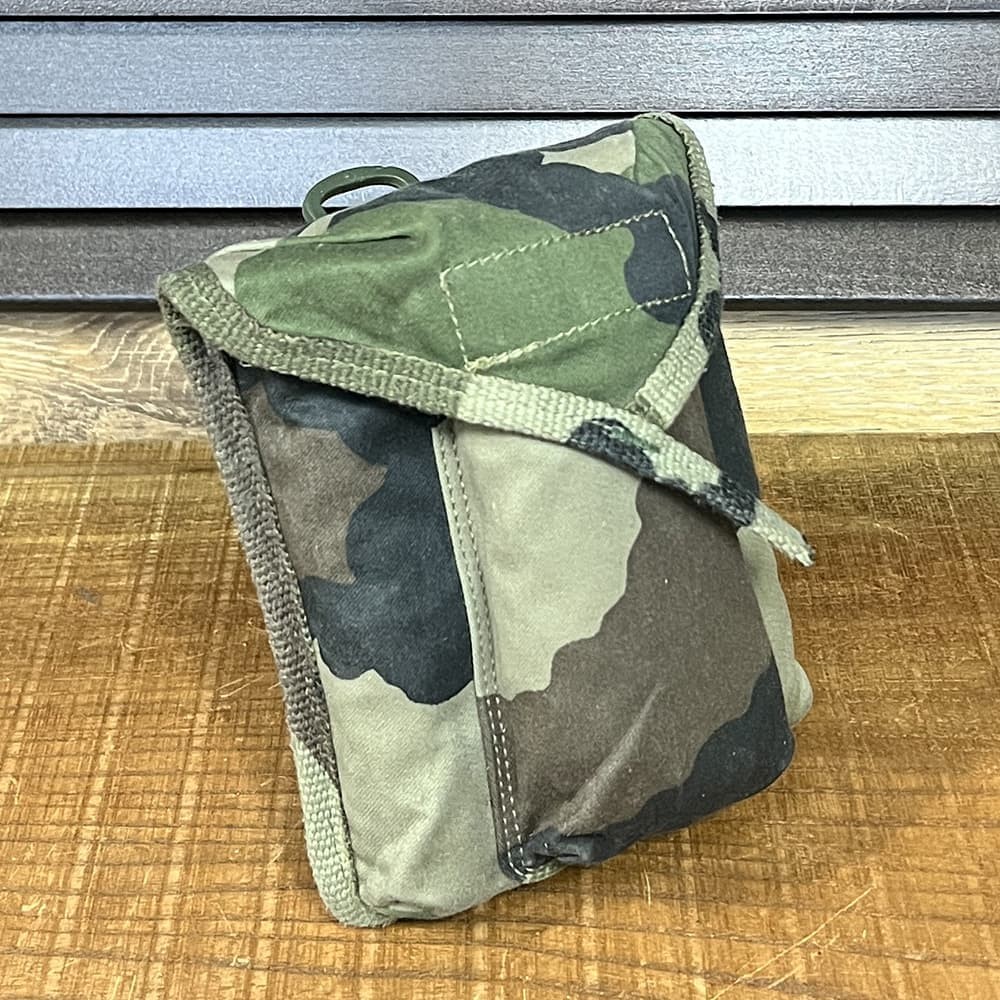 フランス軍放出品 ライフルマガジンポーチ FA-MAS用 3本収納 CCE迷彩