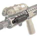 MAGPUL テープスイッチマウントプレート M-LOK用 Insight PEQ対応 MAG631