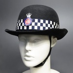 イギリス警察 放出品 ヘルメット 女性用 ESSEX 警察官