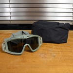 アメリカ軍放出品 REVISION タクティカルゴーグル LOCUST ケース付 グレーフレーム