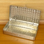 チェコ軍放出品 ステンレスボックス PREMA製 フラッシングシリンジ用