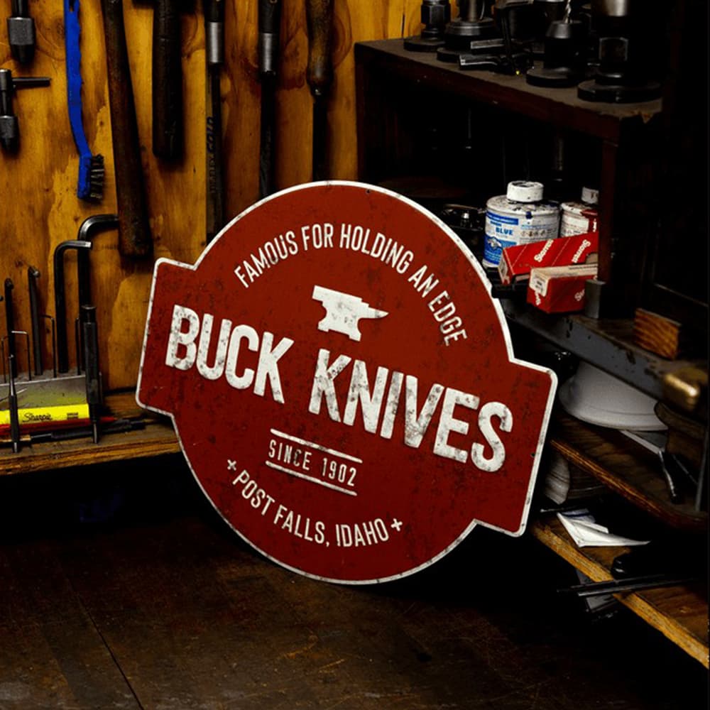 BUCK ブリキ看板 Famous For Edge エンボス加工 BU95309