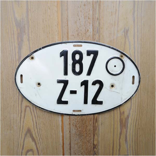 ライセンスプレート ドイツ オーバル J