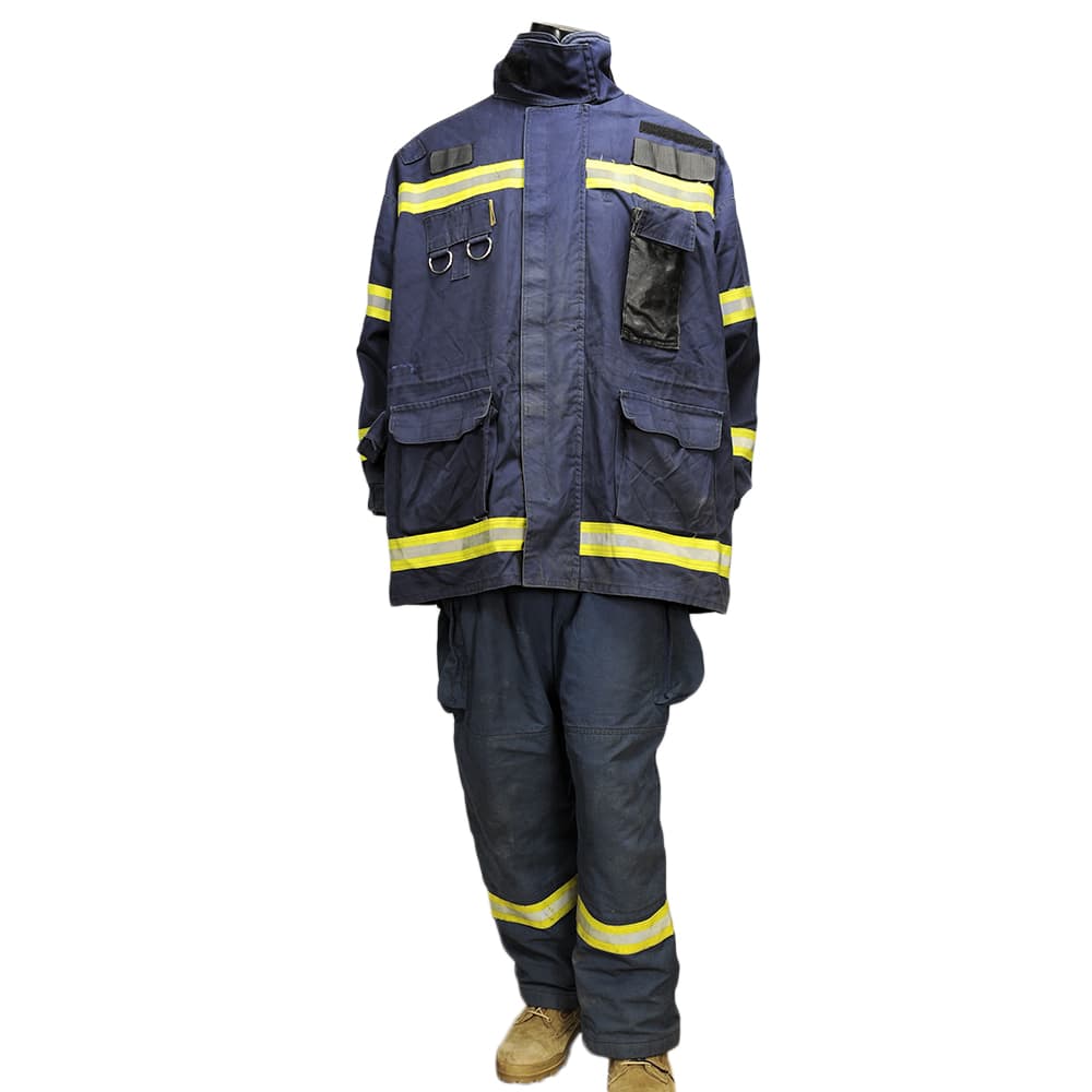 ミリタリーショップ レプマート / チェコ共和国 放出品 消防服