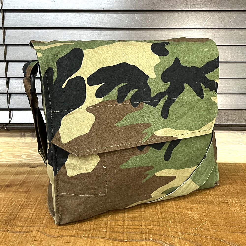 クロアチア軍放出品 ショルダーバッグ コットン製 ウッドランドカモ