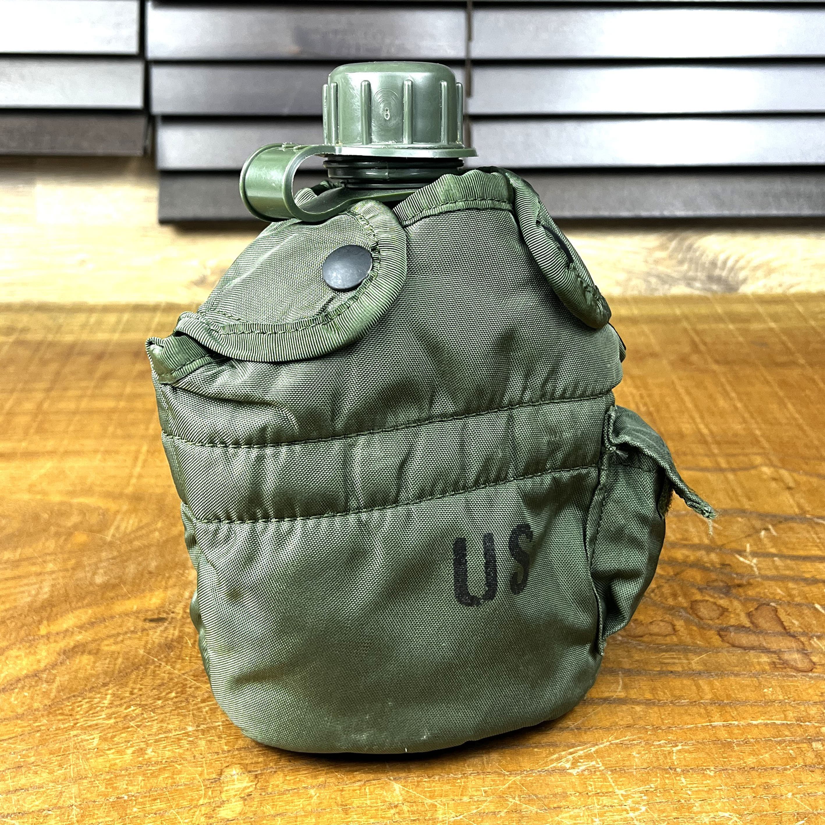 ミリタリーショップ レプマート / アメリカ軍放出品 水筒 1QT