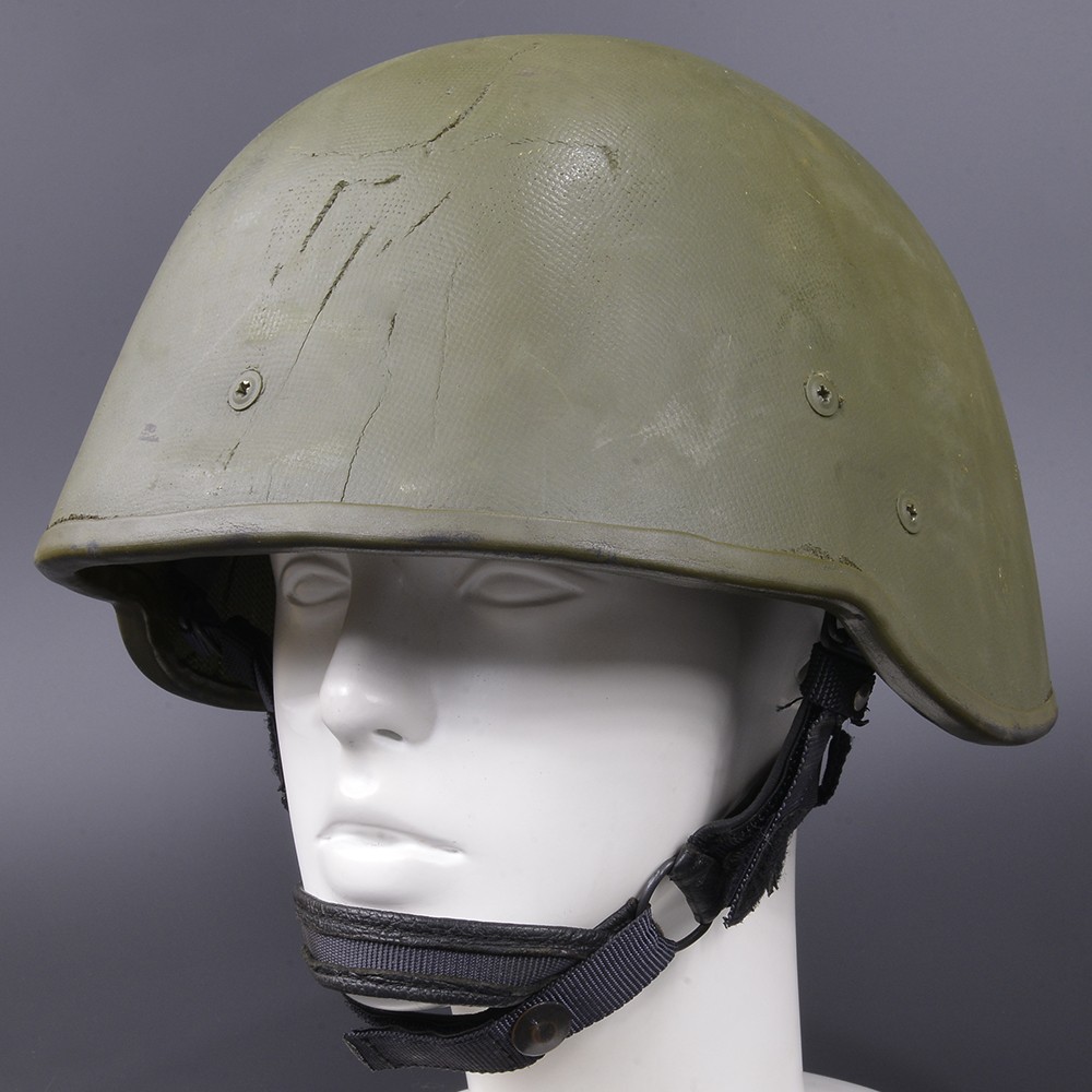 イタリア軍 ヘルメット 実物-