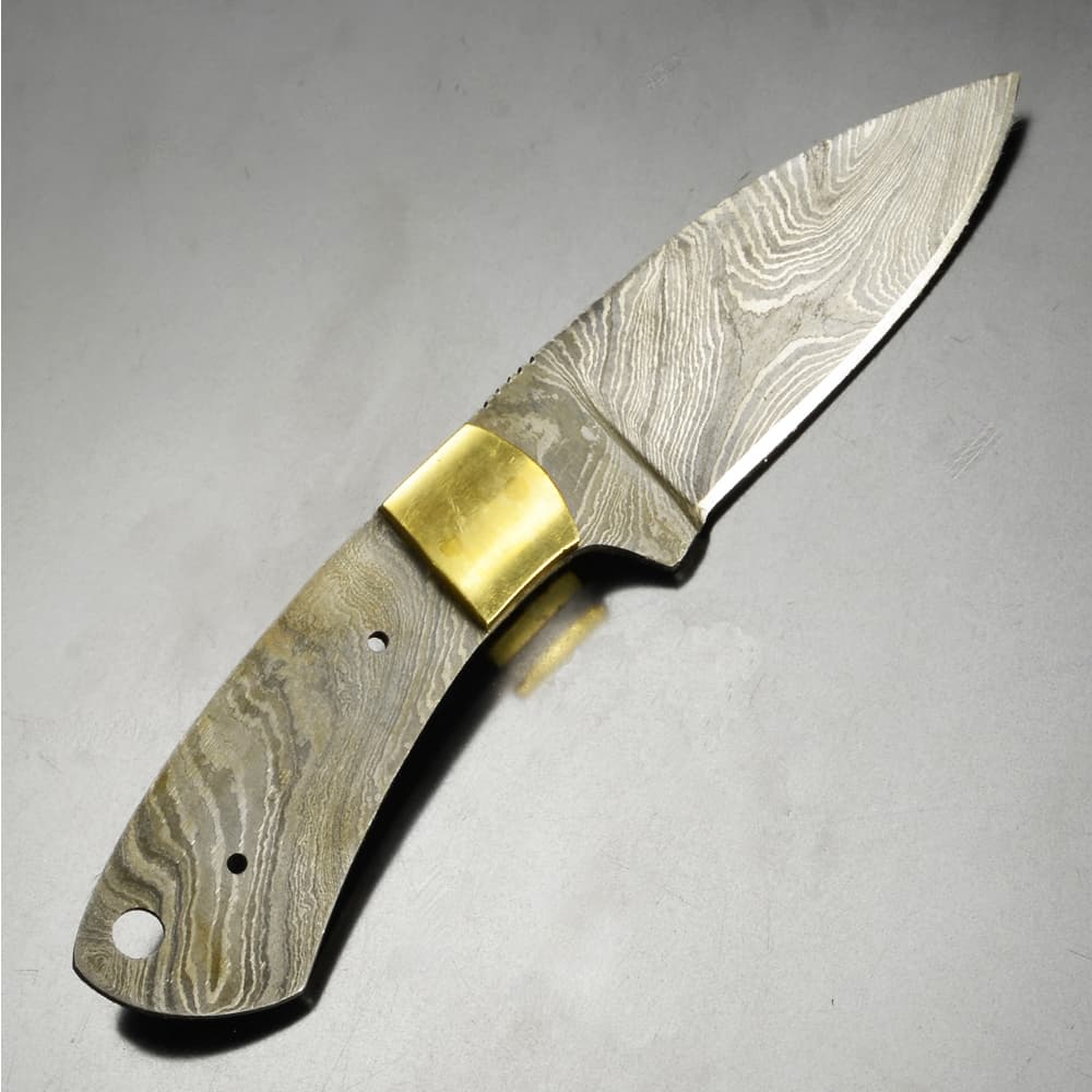 Knifemaking ナイフブレード 真鍮製ガード付き ダマスカス鋼 ドロップ