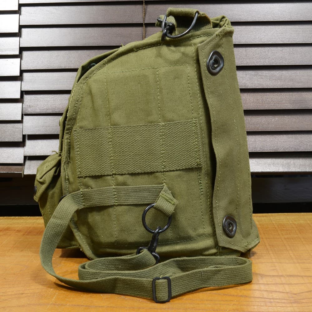 ミリタリーショップ レプマート / 米軍放出品 ガスマスクバッグ M17