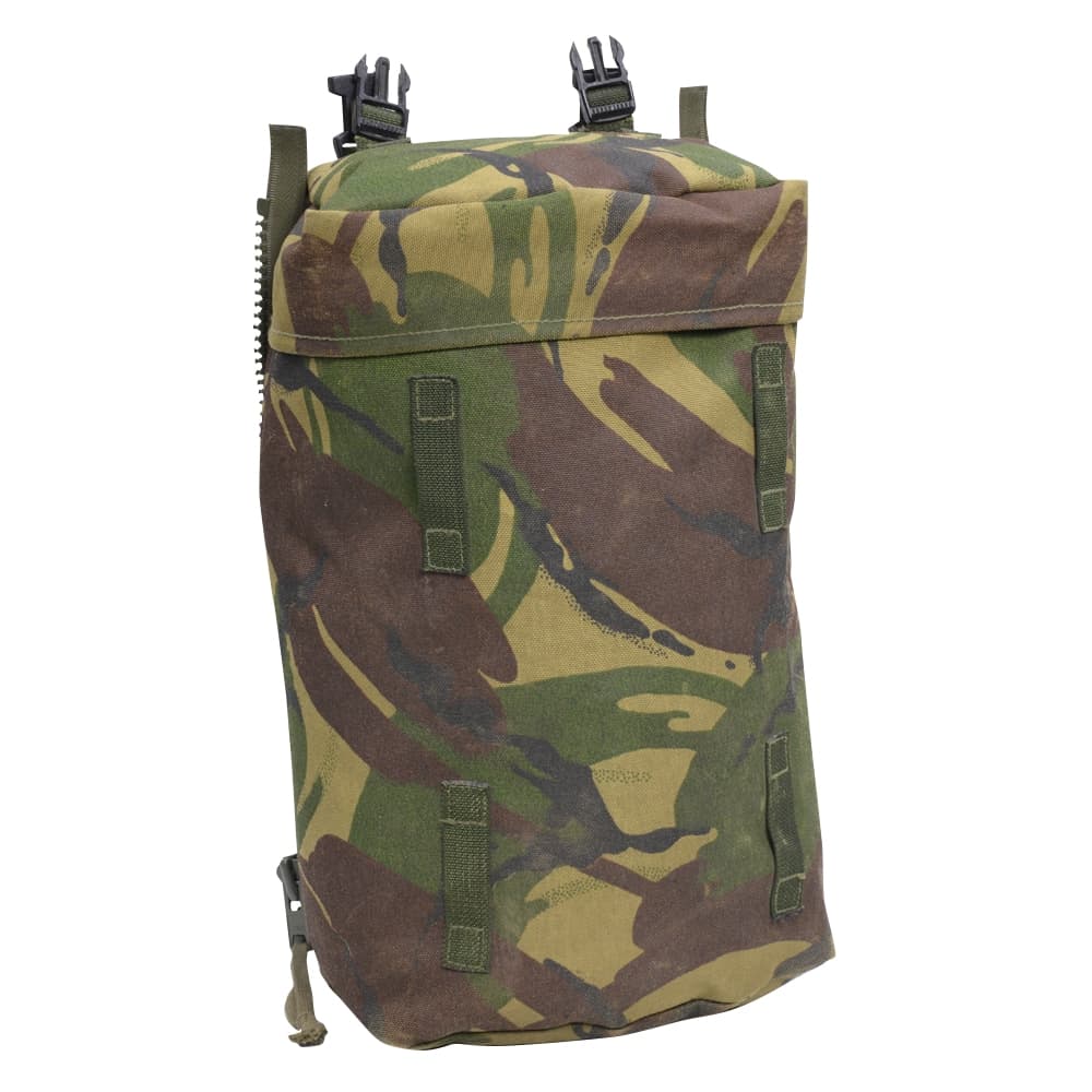 イギリス軍放出品 PLCE拡張ポーチ DPM迷彩 ラジオキャリア バック