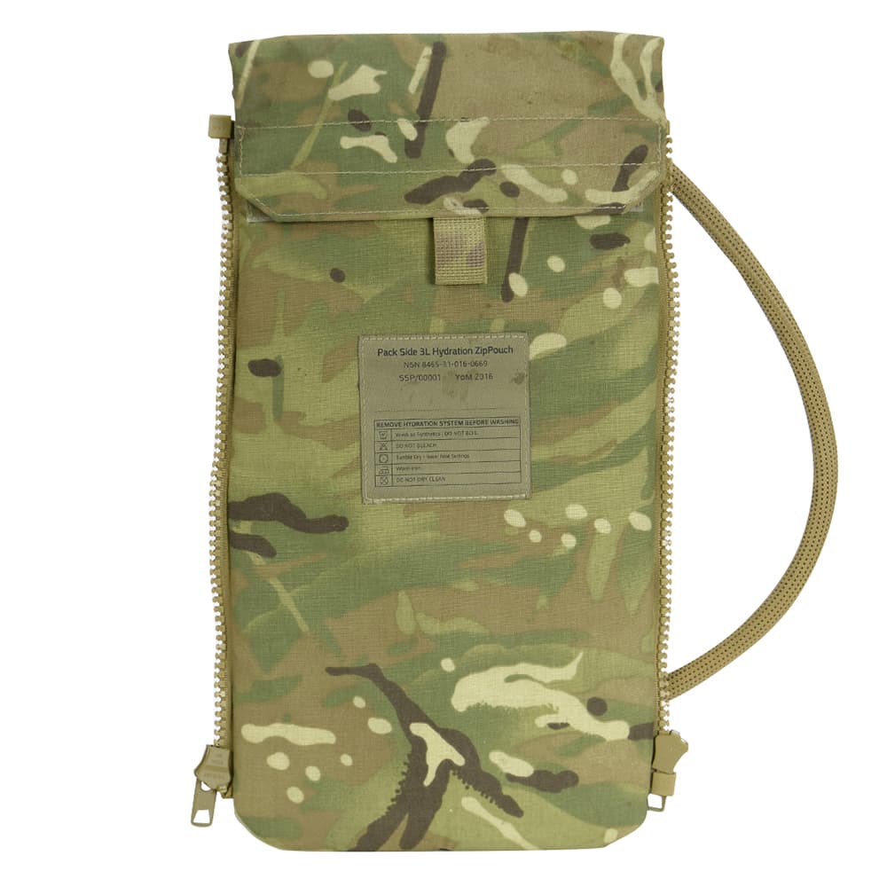 イギリス軍 MTP ウェビングセット (新品袋入り) イギリス軍放出品 ハイドレーションパック 容量3L バックパック用