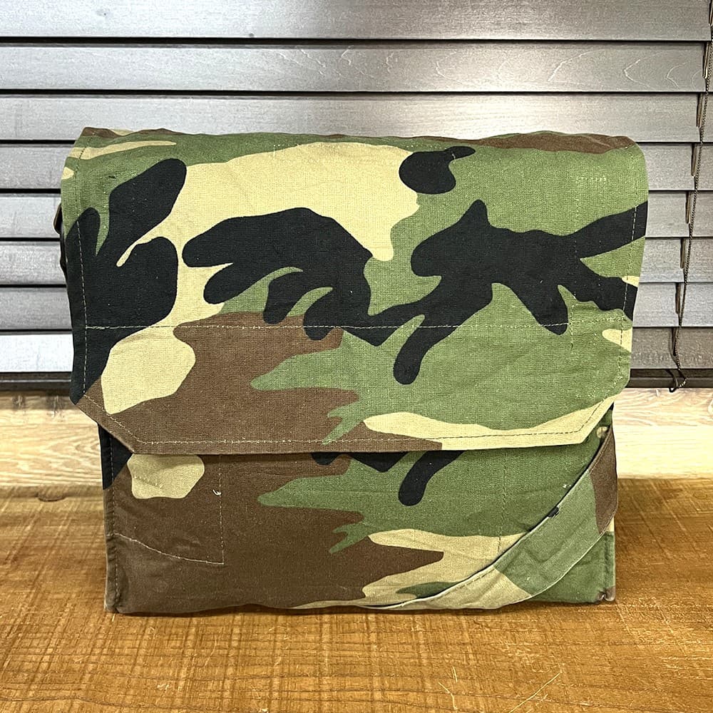 クロアチア軍放出品 ショルダーバッグ コットン製 ウッドランドカモ