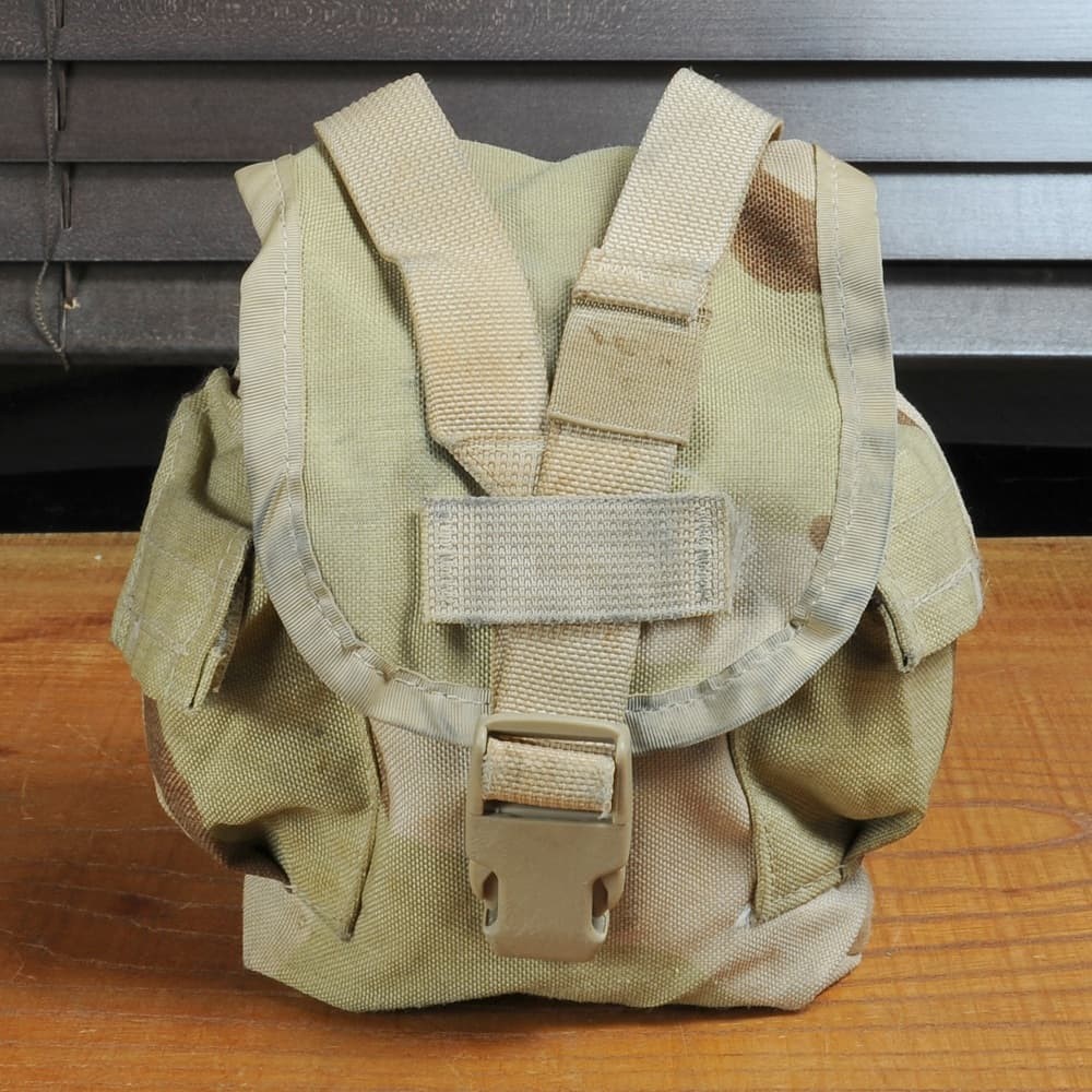 ミリタリーショップ レプマート / 米軍放出品 キャンティーンポーチ MOLLE対応 DCU迷彩 3カラーデザートカモ