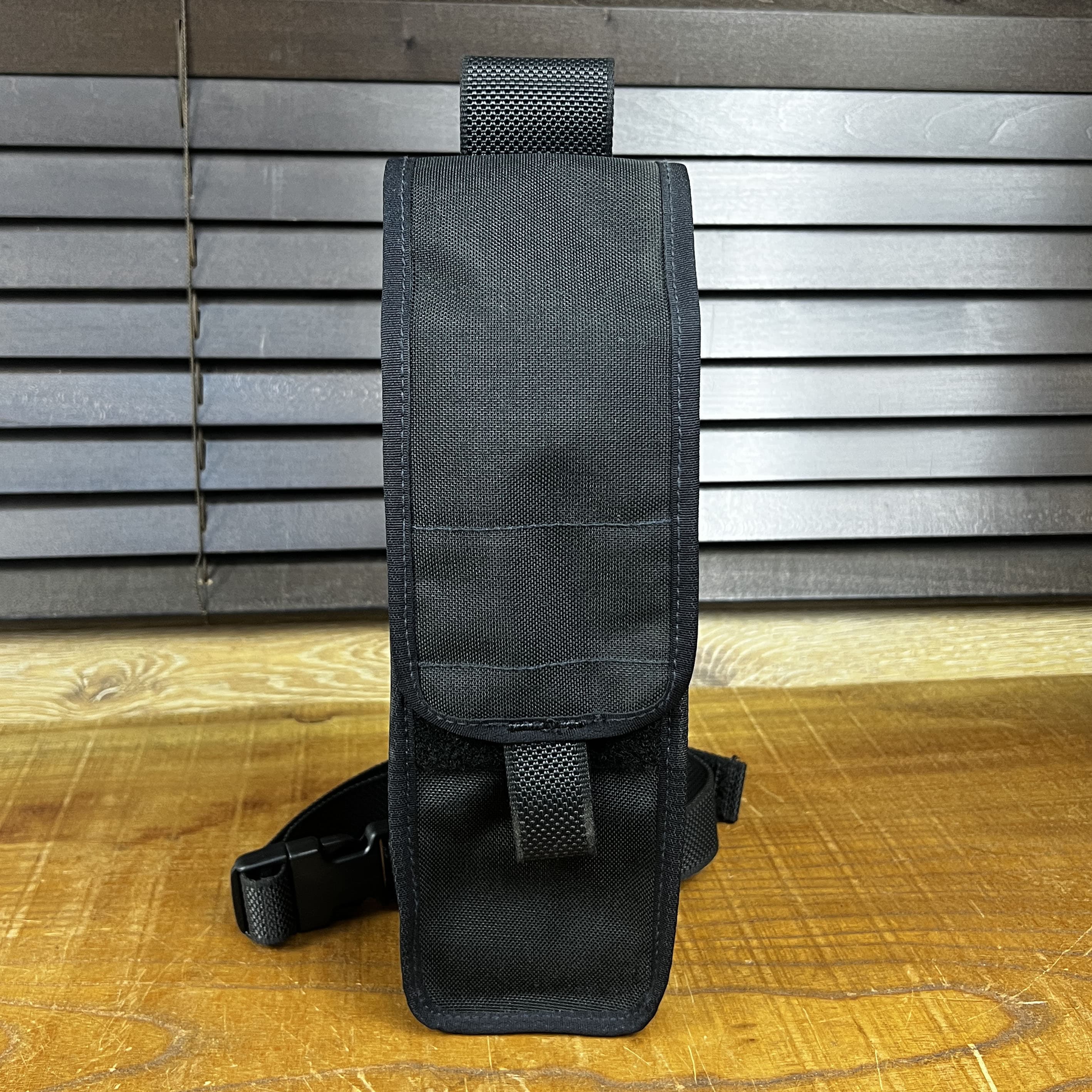 イギリス警察放出品 ラジオポーチ PWL製 ドロップレッグ | ミリタリー