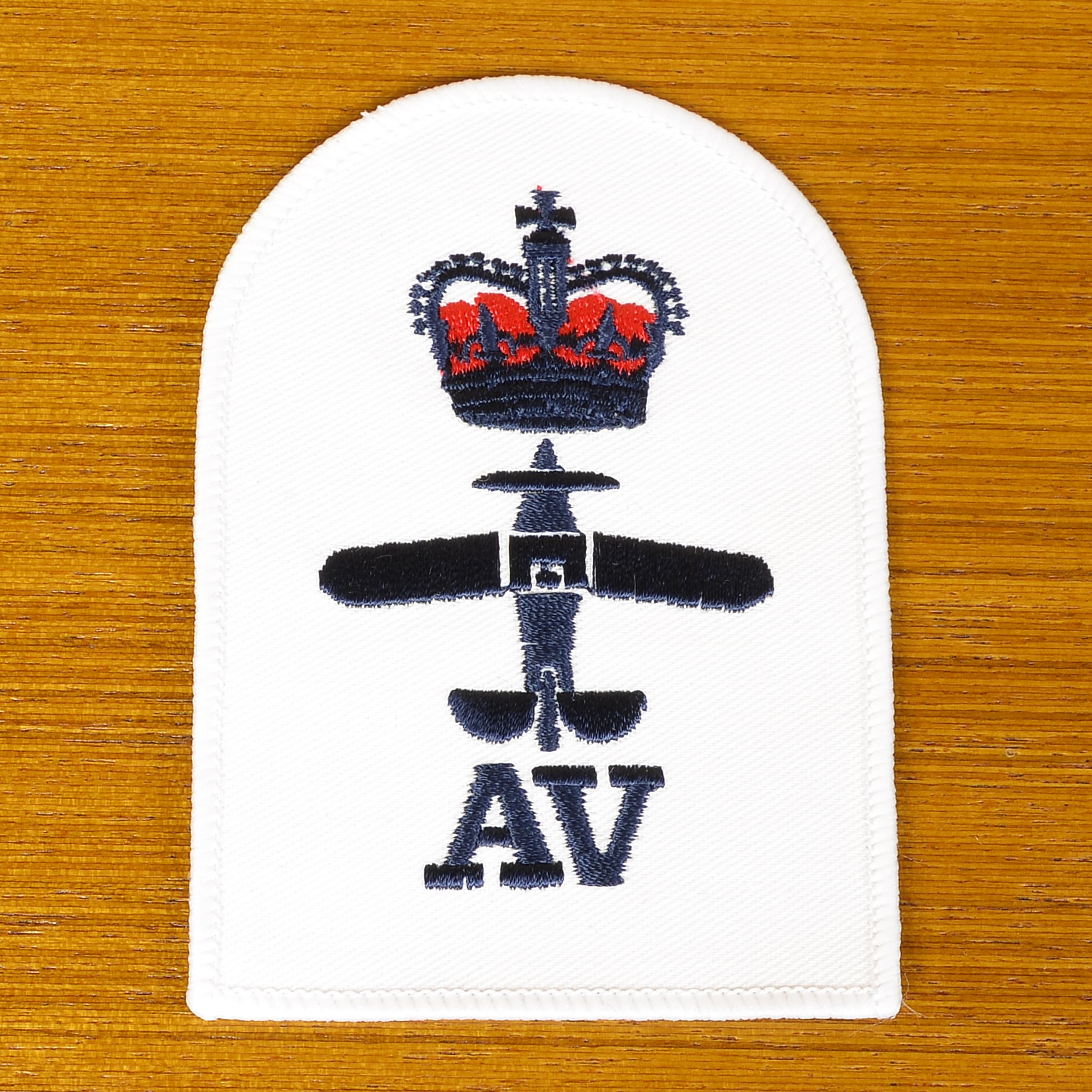 イギリス軍放出品 ワッペン ROYAL NAVY ホワイト 部隊章ワッペン 2枚組