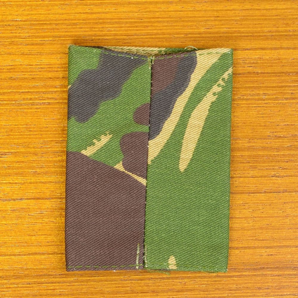 陸軍少尉肩章 ④ WH（ドイツ陸軍）軍曹肩章・グリーン台布 1ペア 商品詳細｜サムズ