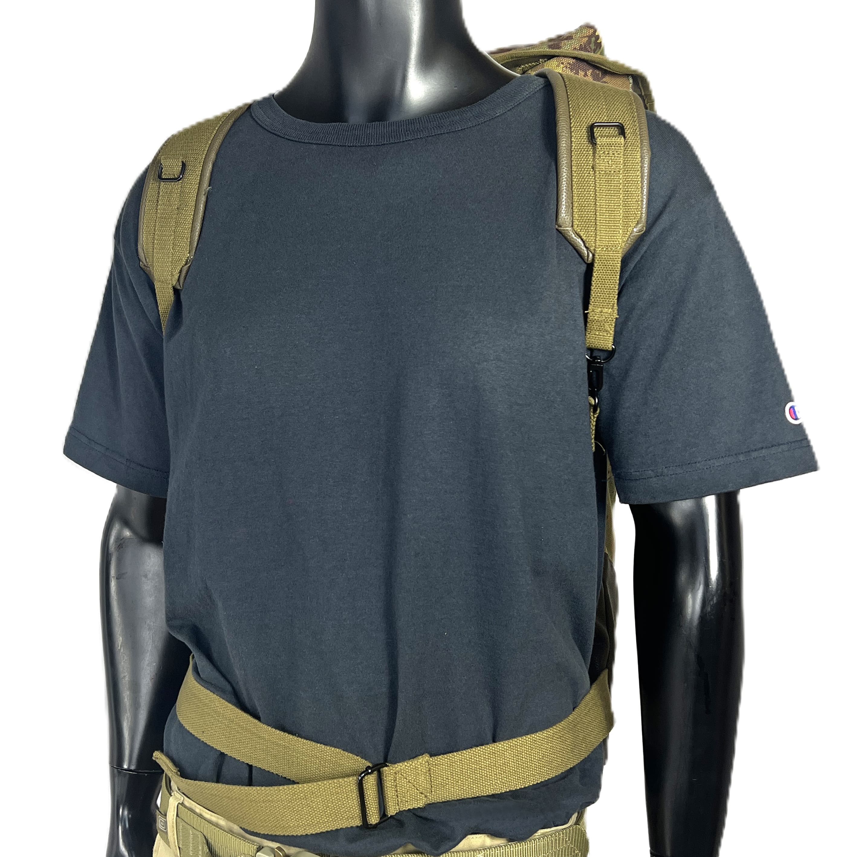 イタリア軍放出品 バックパック ベジタト迷彩 キャンバス製 [ 可 ][ra18515] イタリア軍放出品 バックパック ベジタト迷彩 キャンバス製