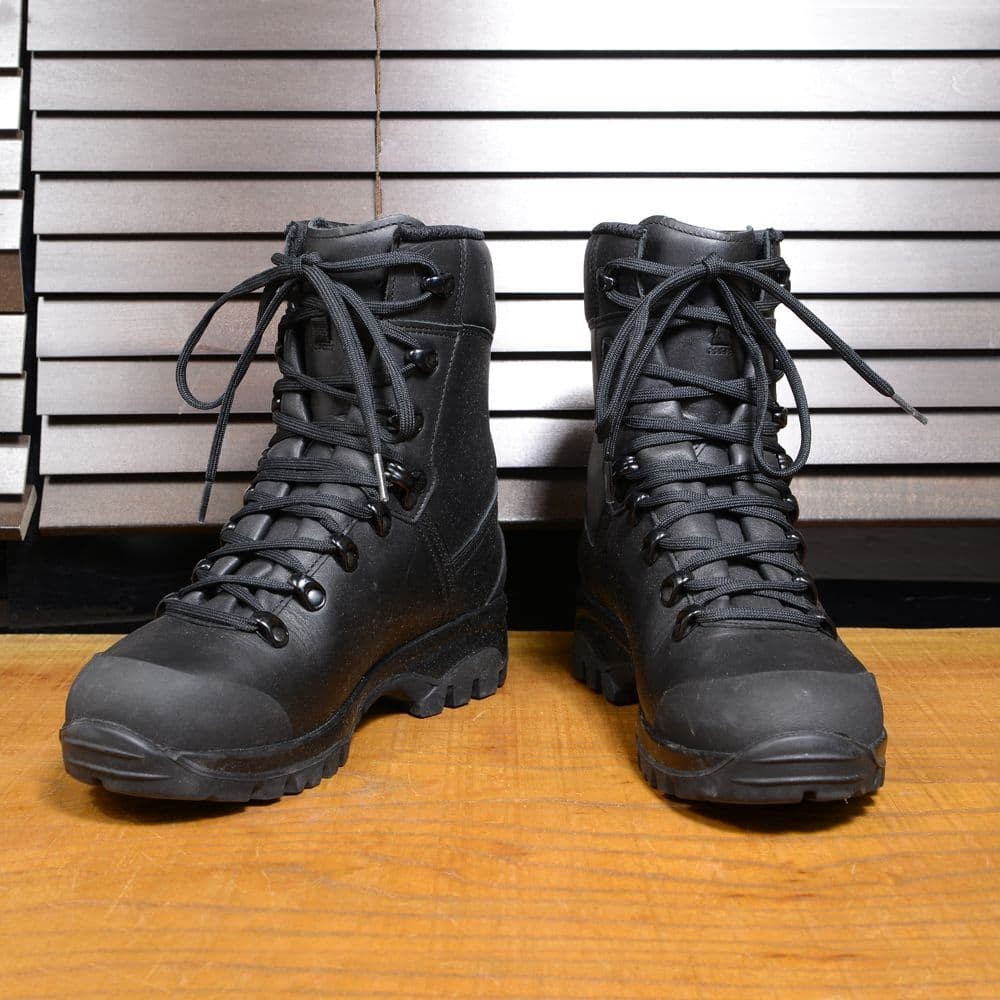 ドイツ軍放出品 コンバットブーツ LOWA製 2018年モデル GORE-TEX