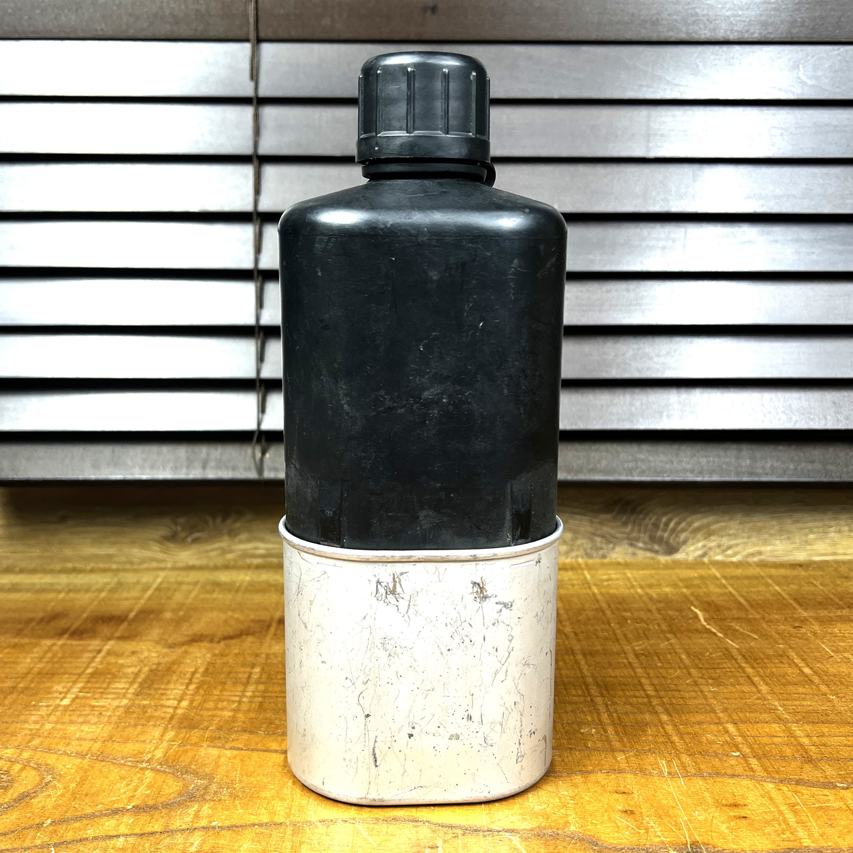 ミリタリーショップ レプマート / スイス軍放出 キャンティーン M84