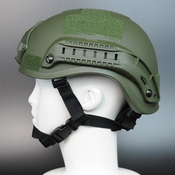 タクティカルヘルメット MICH2001タイプ レールマウント付 梨地