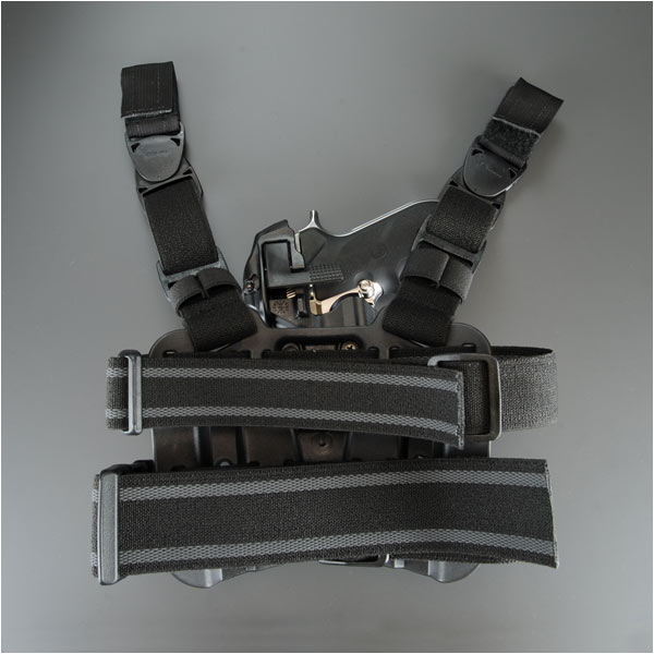 BLACKHAWK レッグホルスター セルパ LV3 ベレッタ92他 右 | ミリタリー