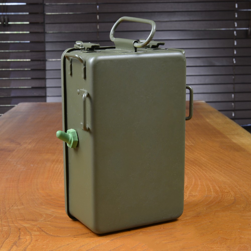 フランス軍放出品 シグナルライト デッドストック バッテリー付