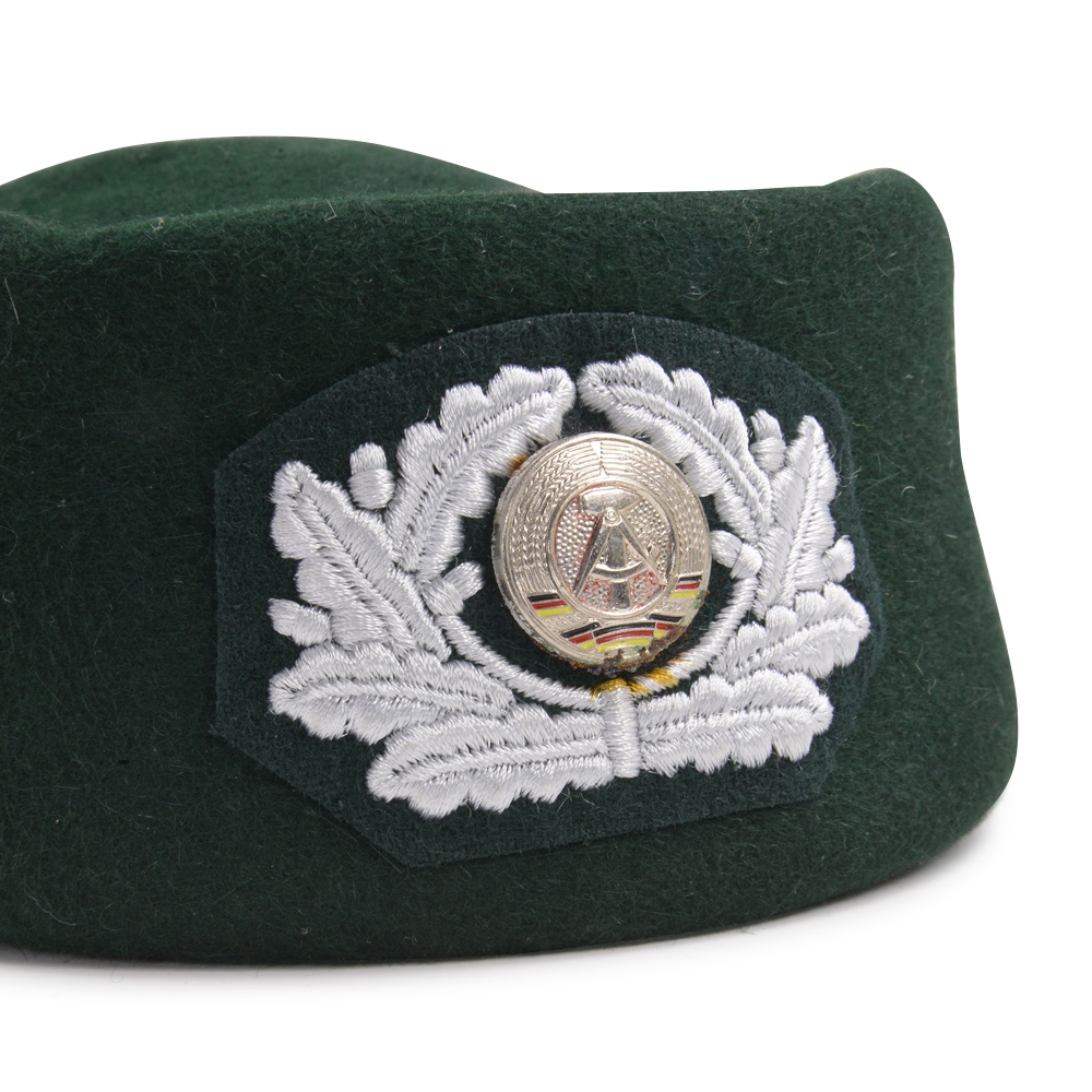 ミリタリーショップ レプマート / ドイツ軍放出品 帽子 NVA 女性兵士