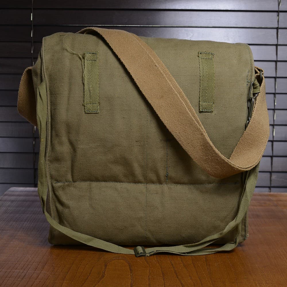 USA・アメリカ軍放出品・チークエンドテーブル ・1980 （米軍