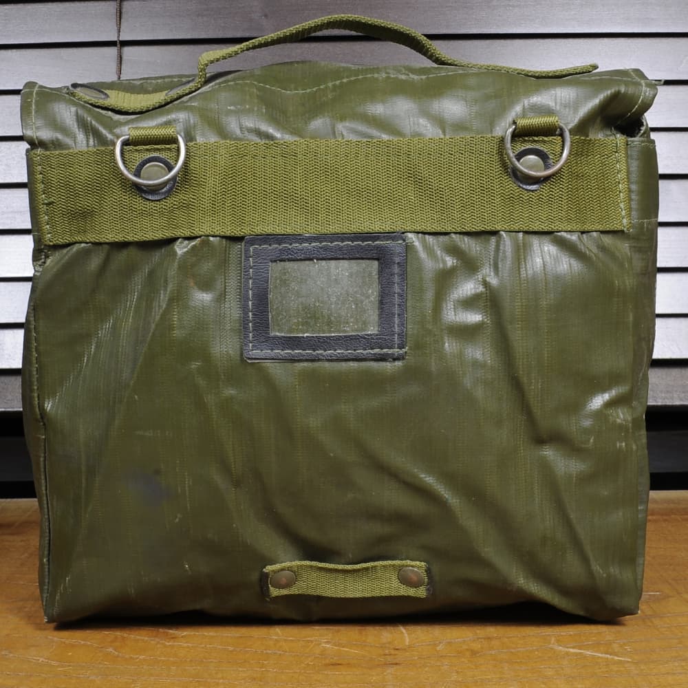 チェコ軍放出品 ショルダーバッグ M85 耐水 OD | ミリタリーショップ