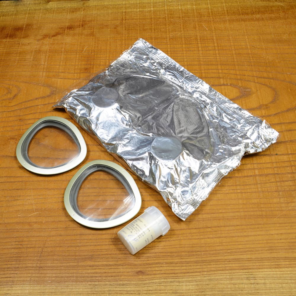 ポーランド軍放出品 ガスマスク MP-4 専用バッグ付き | ミリタリー