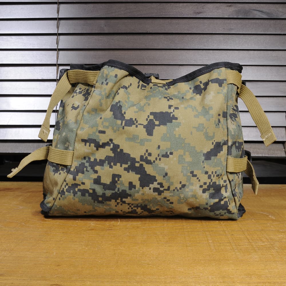 ミリタリーショップ レプマート / アメリカ軍放出品 ラジオポーチ ILBE リーコンメインパック用 デジタルウッドランド迷彩
