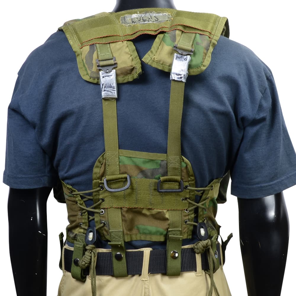 米軍放出品　ベスト 米軍放出品 タクティカルベスト 初期型 LBV ウッドランド迷彩