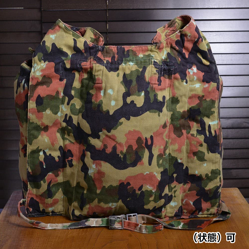 特価 スイス軍 アルペンカモ ジャケット サイズ48 ＋専用バックパック 特価 スイス軍 アルペンカモ ジャケット サイズ48 ＋専用バックパック