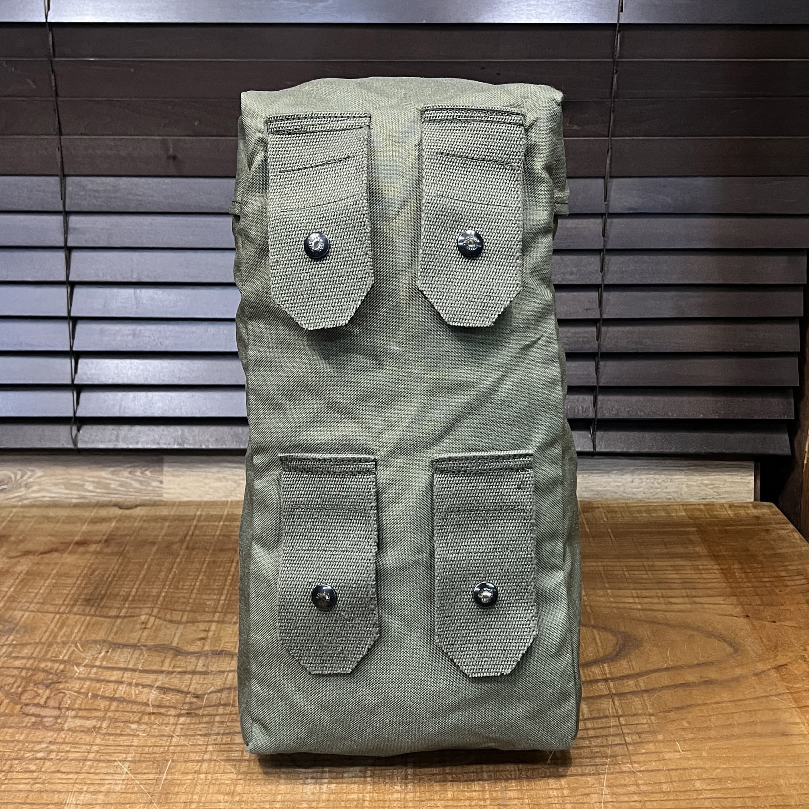 オーストリア軍放出品 ユーティリティポーチ KAZ 03 大型 ナイロン製