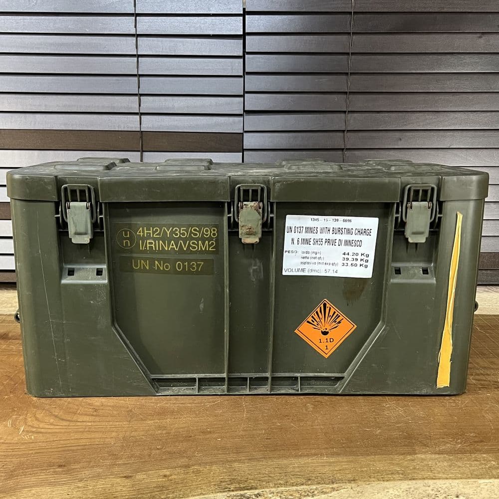 イタリア軍放出品 コンテナ OD ポリエチレン製 爆薬箱 | ミリタリー