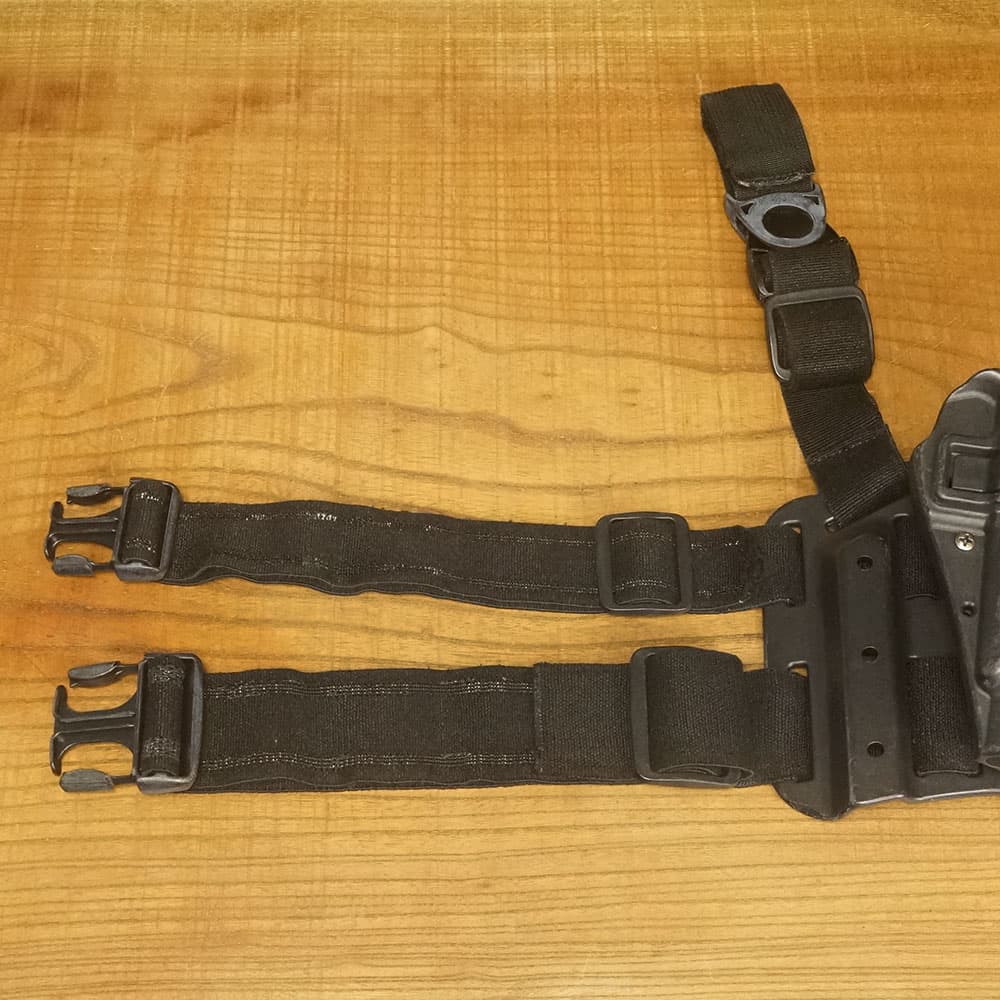 米軍放出品 レッグホルスター BLACKHAWK Serpa L3 ベレッタM92/M9