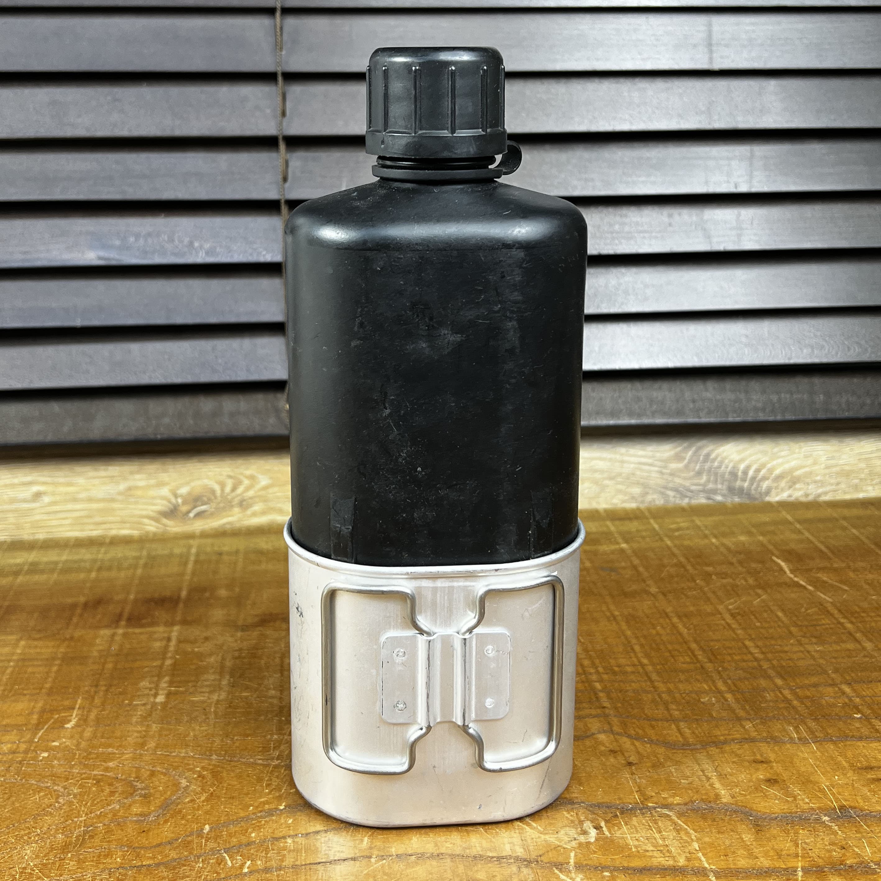 ミリタリーショップ レプマート / スイス軍放出 キャンティーン