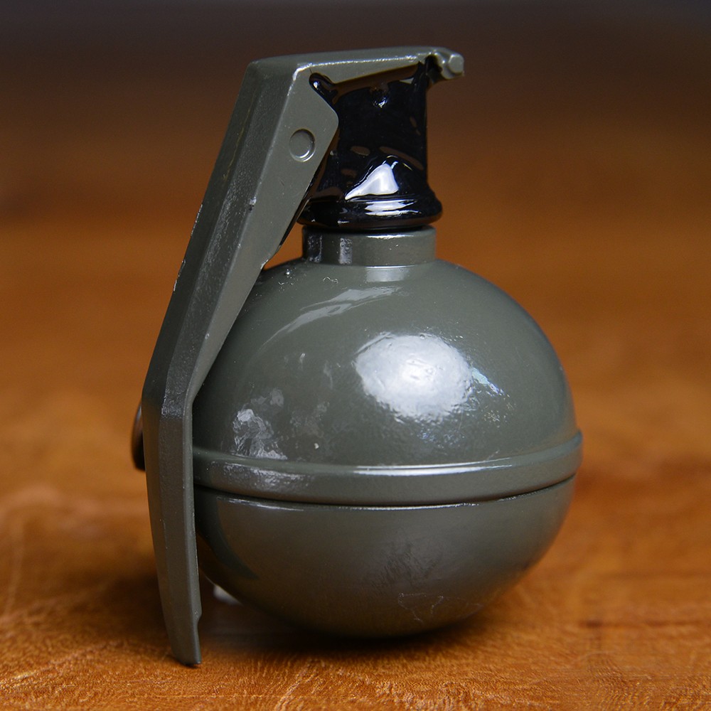 M-67手榴弾型 キーホルダー 2色塗装 金属製 | ミリタリーショップ