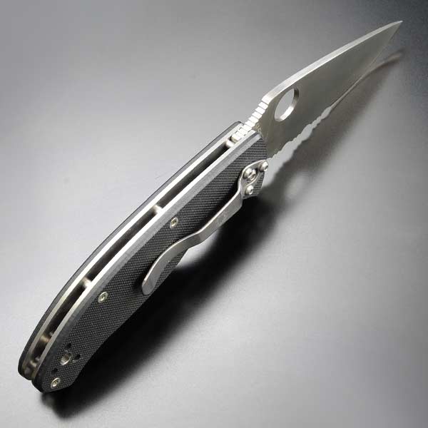 Spyderco 折りたたみナイフ Tenacious G10ブラック シルバーブレード