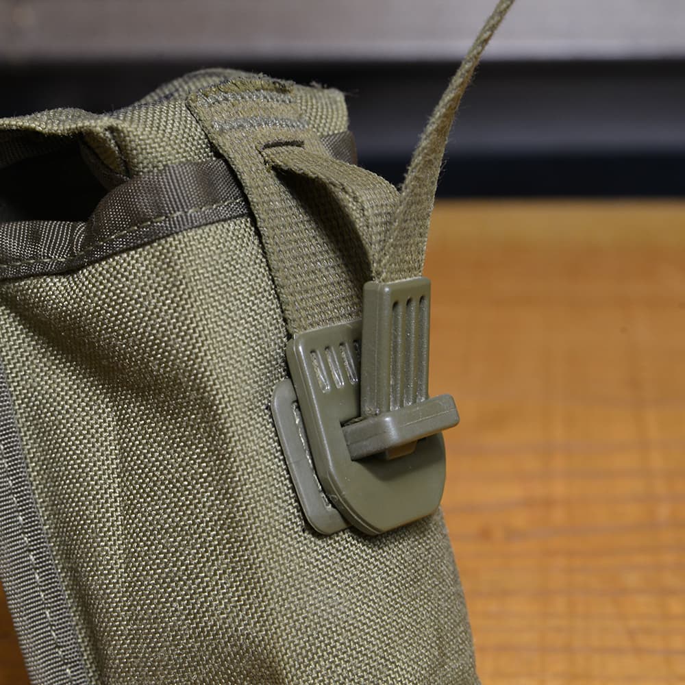 ハンガリー軍放出品 グレネードポーチ S95 手榴弾用 | ミリタリー