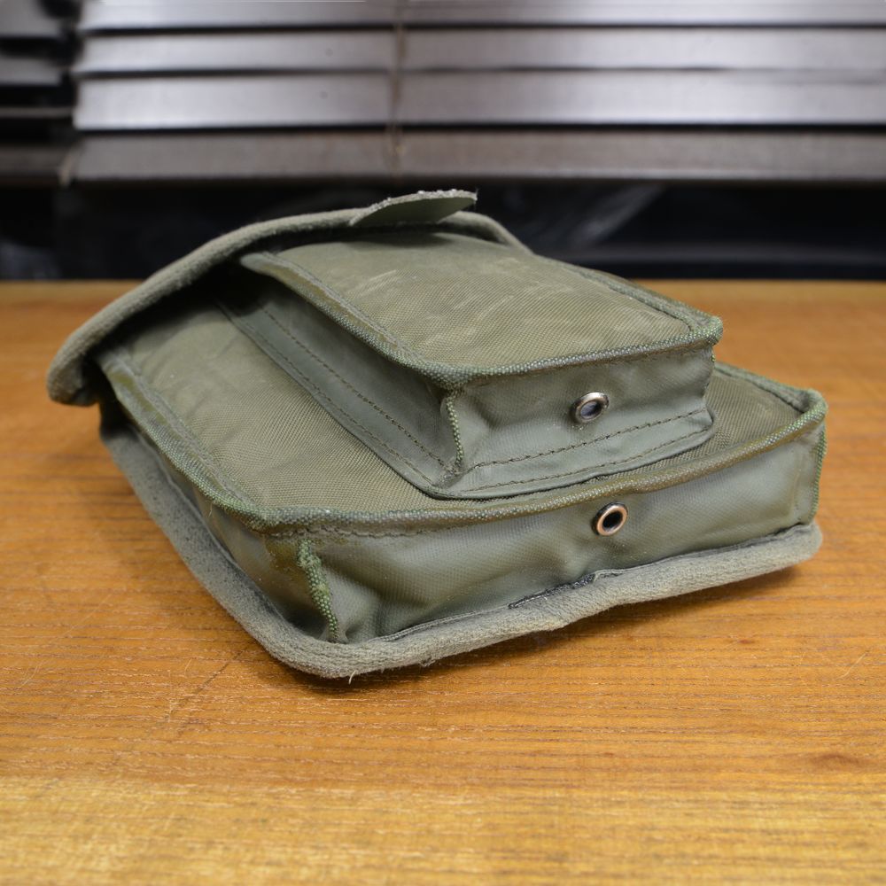 フランス軍 ファマスショートマグ専用ポーチ フランス軍 ファマスショートマグ専用ポーチ フランス軍 ファマス