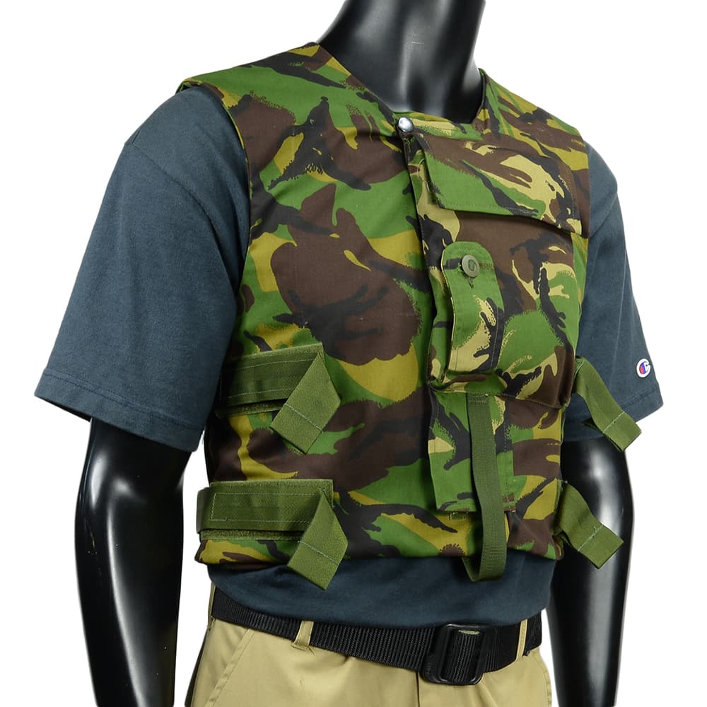 岩*切様 イギリス軍　UN（国連）ボディアーマーカバー【実物新品】 イギリス軍ボディアーマー ネイビー サイズ180/104