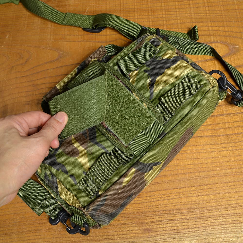 ミリタリーショップ レプマート / イギリス軍放出品 ラジオ