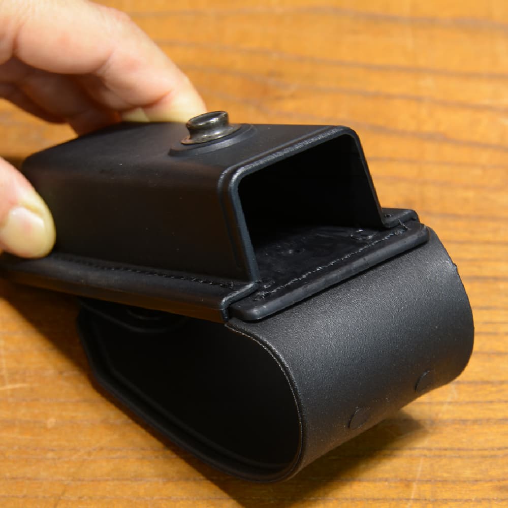 イタリア軍放出品 マガジンポーチ RADAR 1957製 ラバーポーチ 9mm