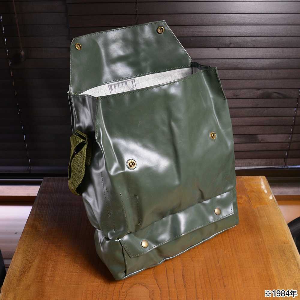 チェコ軍放出品 M10 ガスマスクバッグ | ミリタリーショップ レプマート