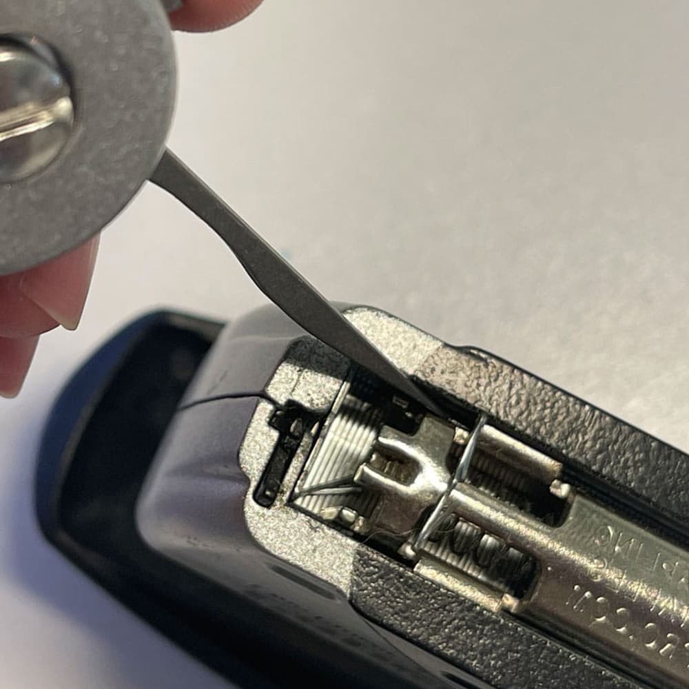 KeyBar ピックインサート Titanium Pick チタン製 KBR402 | ミリタリー