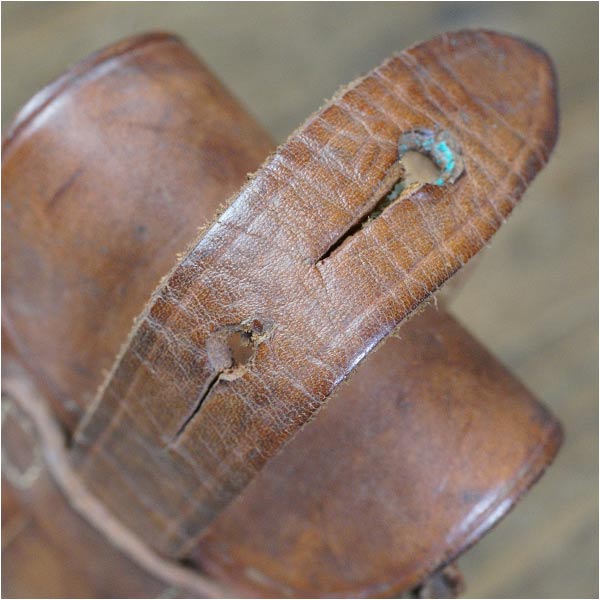 アルゼンチン軍放出品 弾薬ポーチ 革製 モーゼル M1909 歩兵銃用