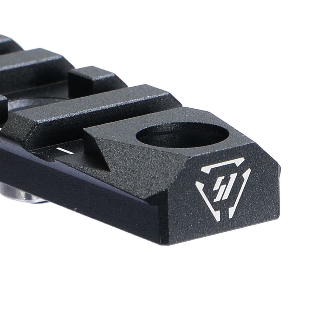 STRIKE INDUSTRIES マウントレール M-LOK/KeyMod両用 7スロット