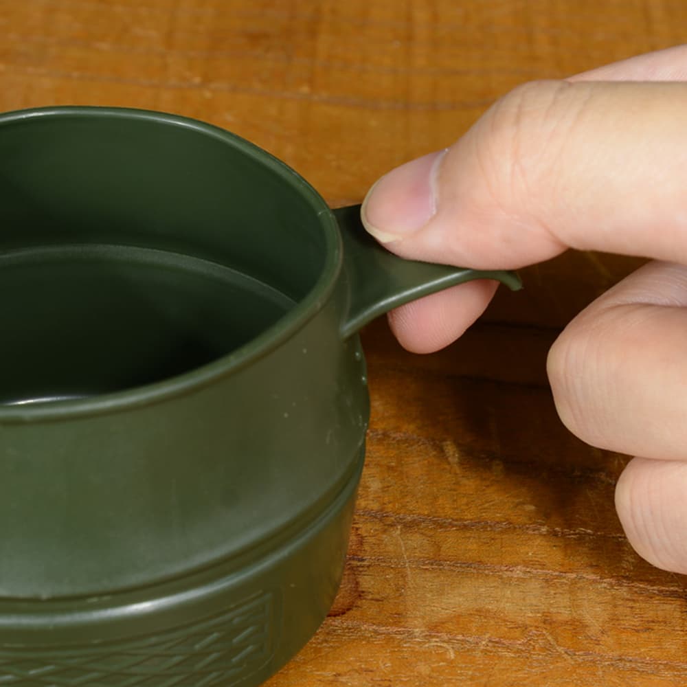 スウェーデン軍放出品 折り畳みカップ ITW社製 FLEXI CUP オリーブ